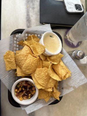 Chips, corn salsa & white cheese dip