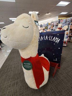 Giant la la la Llama at Kohls Oct2020