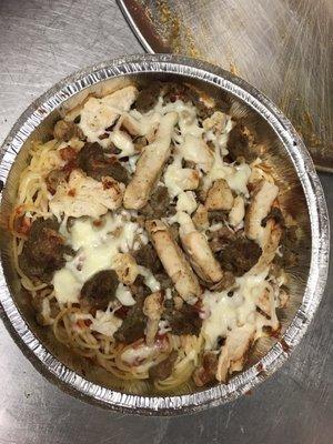 Pasta dinner with chicken. Baked in oven.  Fabulous