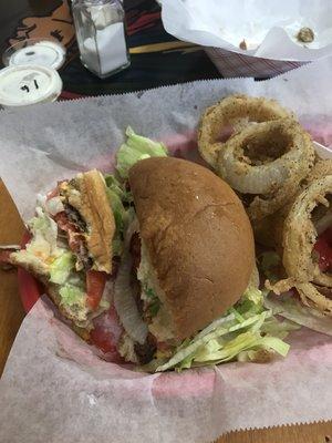 Smash cheeseburger and crisp onion rings