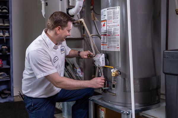 Our Indianapolis plumbers have your water heater repairs and replacements covered!