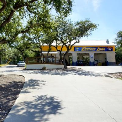 Express Lube #24 is Schertz' Oil Change Expert! We're a family owned and locally operated business serving Schertz, TX.