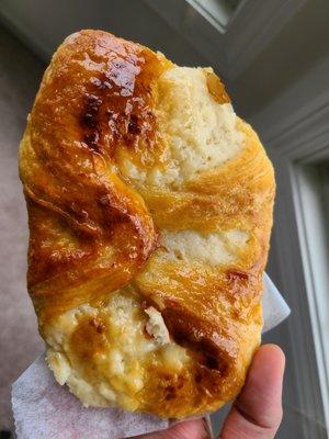 Cheese danish