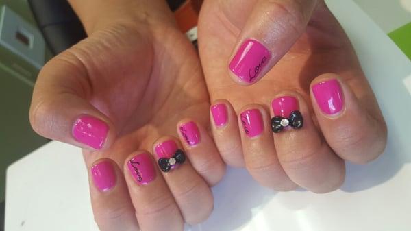 My chic pink & black ribbon gel nails ^^