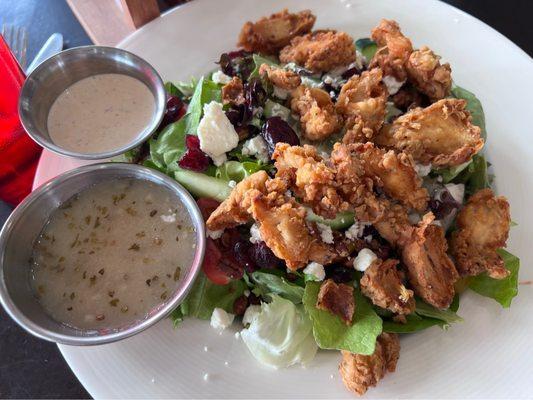 Crispy chicken mixed greens salad