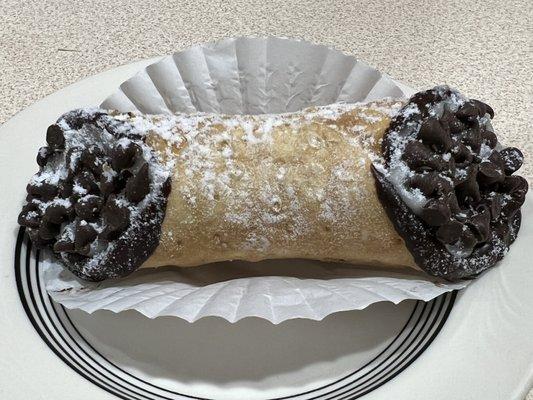 Chocolate Chip Cannoli