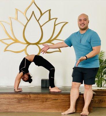 Francis De Asis - Thursday, Vinyasa Flow