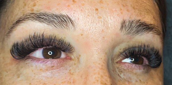 Volume lash extensions