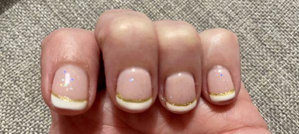 Gel manicure by Linh