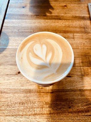 Cardamom bomb latte