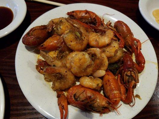 Crawfish and shrimp, yummy