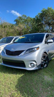 2015 sienna se