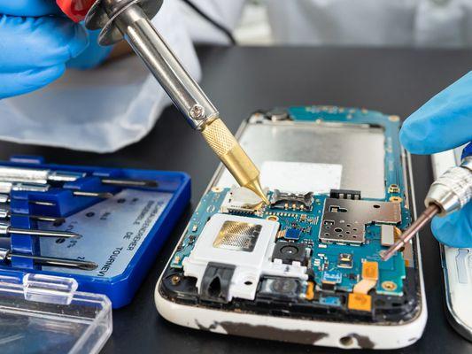 Phone Repair Tech