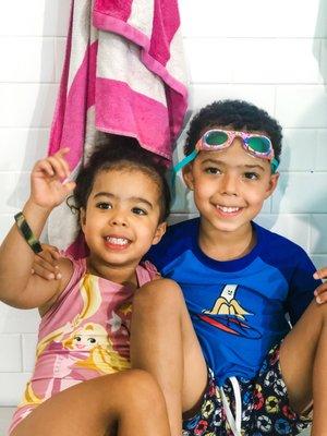 Swim lessons are always better together! Love seeing siblings conquer the pool side by side!