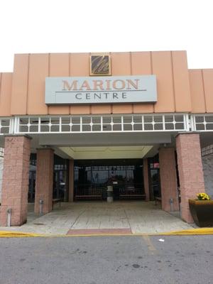 Main entrance to the best/worst/most loved/most reviled mall in Marion...