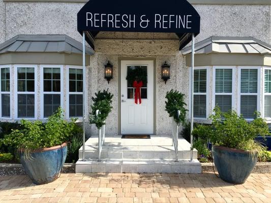 Refresh & Refine - Johnson Medical & Aesthetics, Beauty & Skin, Jennifer Owens Skincare, Lea Downie Massage, Native Sunless Tanning