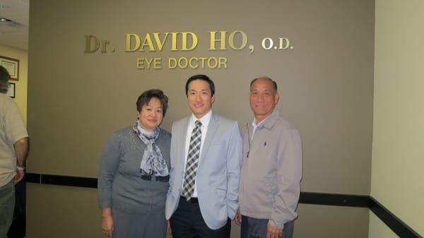 Dr. David Ho's PROUD parents!