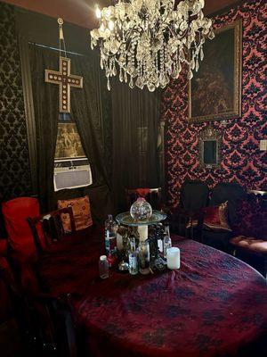 Seance room