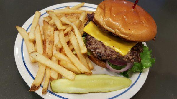 The bacon cheeseburger and fries sure LOOK pretty perfect!