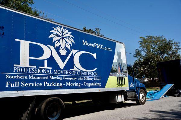 Big Blue in Mount Pleasant for the Day!

Professional Movers of Charleston