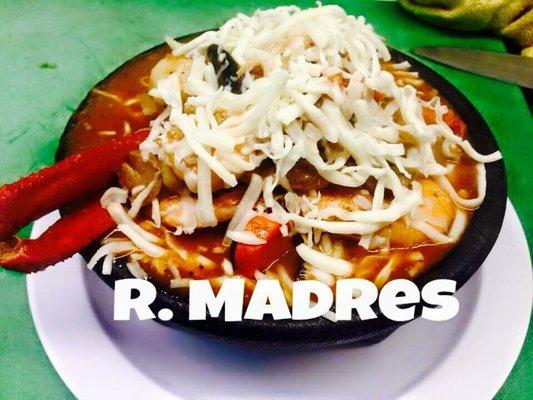 Un rico y delicioso rompe madres. A delicious  rompe mother