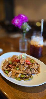 Drunken noodles with beef