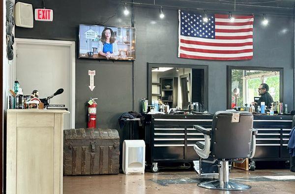 Great, chill barbershop with excellent music, stylists and bourbon (or beer).