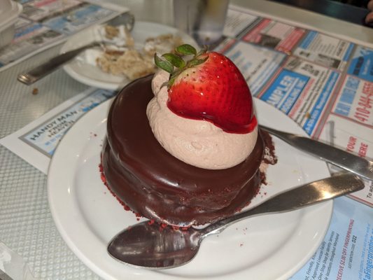 Chocolate mousse cake w strawberries