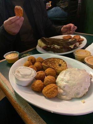 Cordon bleu nuggets with mashed spuds and gravy