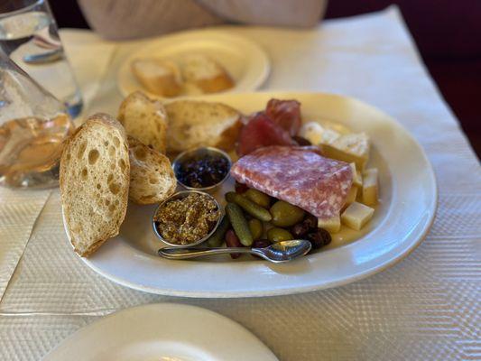 Charcuterie plate