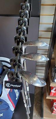 California Oaks Golf Club is now carrying Cleveland Frontline Putters, RTX Zipcore, and CBX2 Wedges.