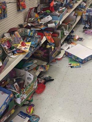 Earthquake in Utah? No, it's just the Dollar Tree in Bountiful.