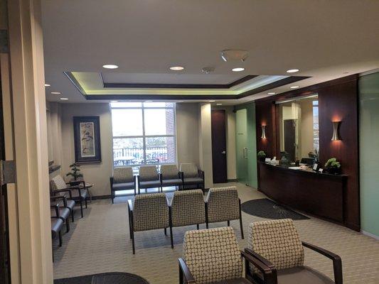 Bloomfield Hand Specialists Waiting Room