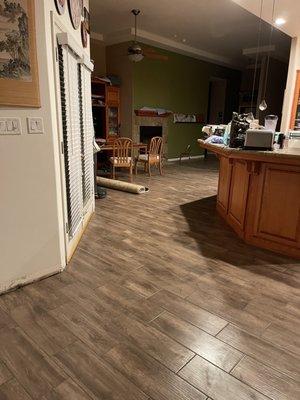 Passageway between Dining area and Family Room