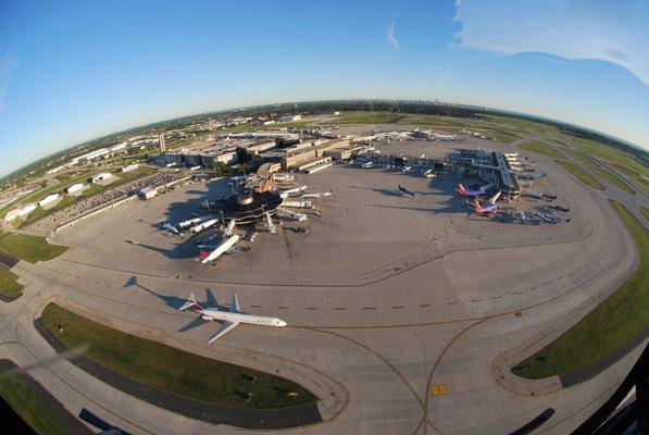 Milwaukee Mitchell International Airport - MKE