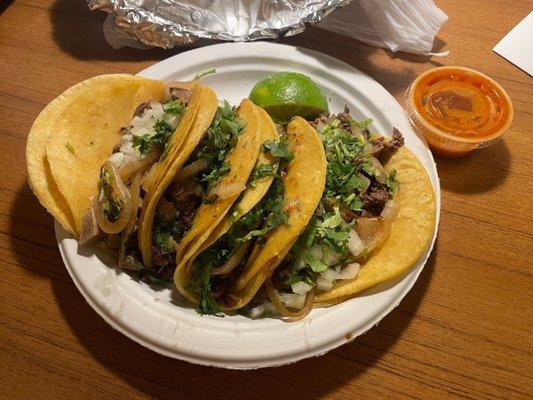 Cabeza, lengua, campechano and azada taco.