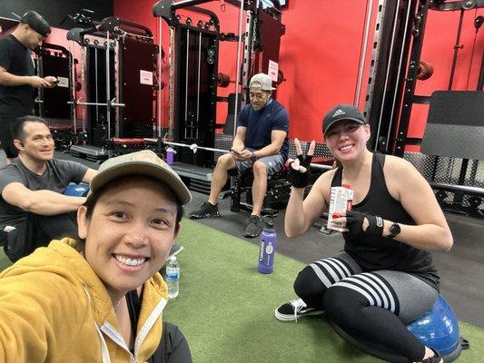 Double date at the gym! #sunday fun day