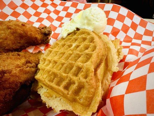 Roscoe's House of Chicken & Waffles - South LA