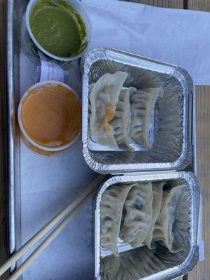 chicken and veggie steamed dumplings, chutney