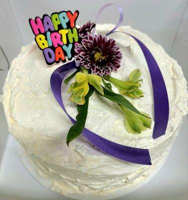 Vanilla cake with buttercream frosting - a classic cake. Beautifully decorated for my best friend's birthday.