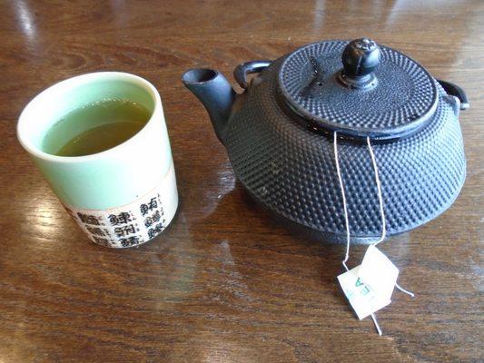 Starting things off with some hot green tea...