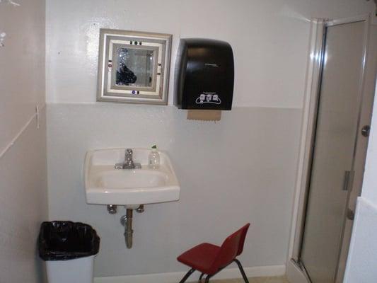 Women's Sink Area