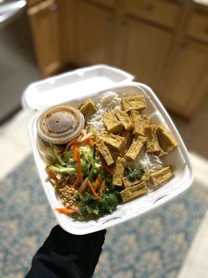 Tofu salad noodle bowl