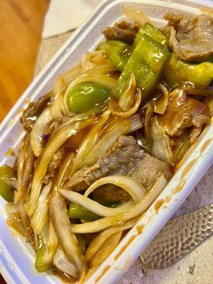 Pepper steak with onion