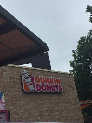 Dunkin Donuts of Milford PA -- 103-141 Strand St / Route 209 / Route 6, Milford PA              Exterior