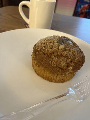 Cinnamon streusel muffin