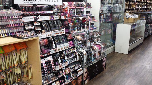 Try out the Kiss and Absolute makeup lines we've got at Fox!