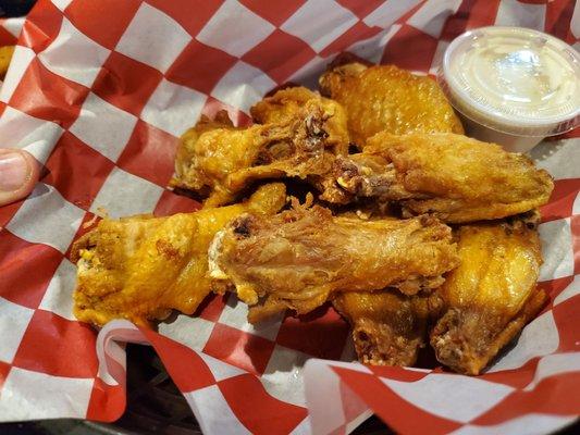 Ordered wings they were small, and overcooked and dry.