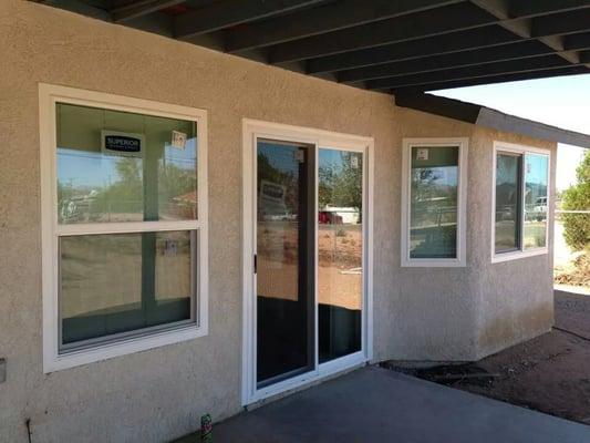 Retrofit replacement windows