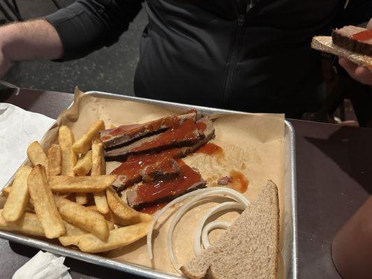 Brisket w/steak fries.